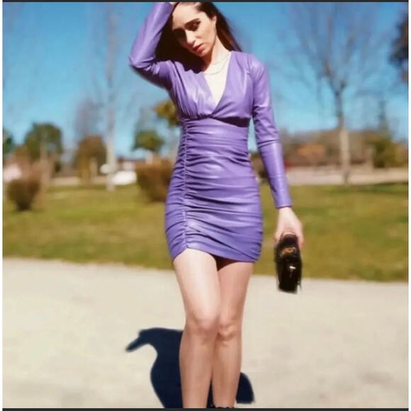 ZARA BLOGGER FAVORITE FAUX LEATHER DRESS PURPLE - Picture 3 of 14